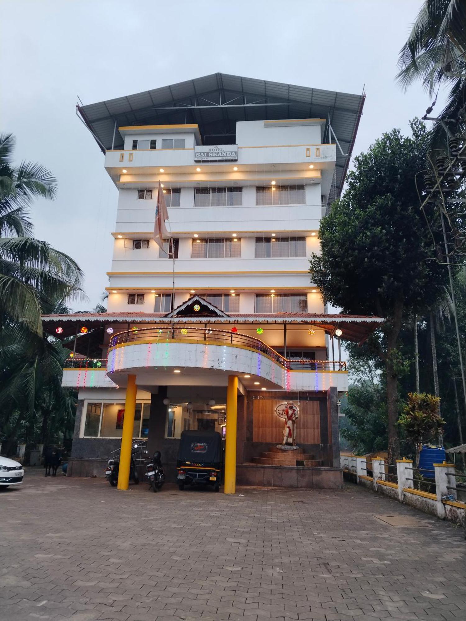 Sai Skanda Kukke Subrahmanya Esterno foto